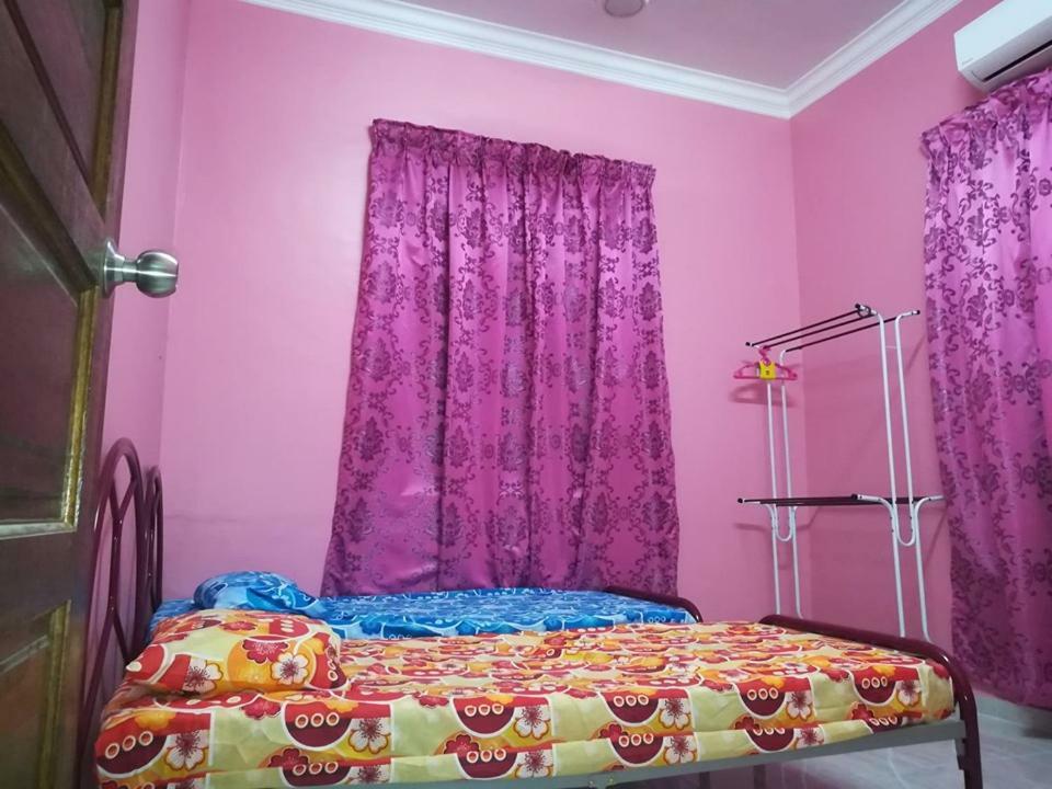 Homestay Damai Yusmila Kuala Terengganu Bagian luar foto
